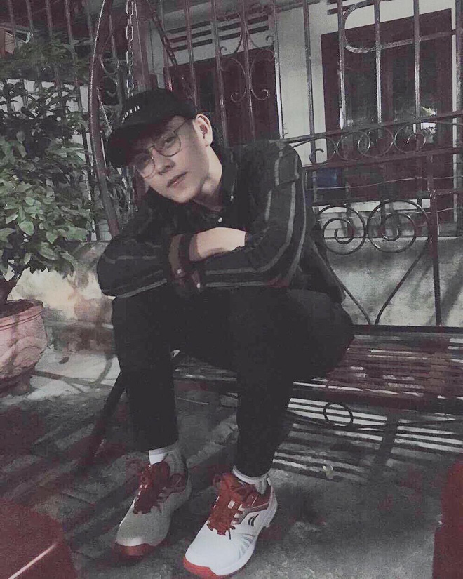 Xuất hiện vài giây, trai đẹp khiến dân mạng truy lùng không kém tân Hoa hậu HHen Niê